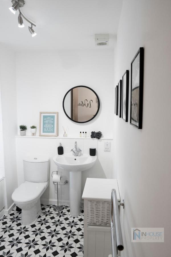 Modern City Centre Apartment Wifi Netflix 노팅엄 외부 사진